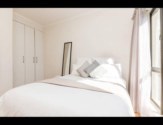 1 BEDROOM APARTMENT FOR SALE IN PAULSHOF